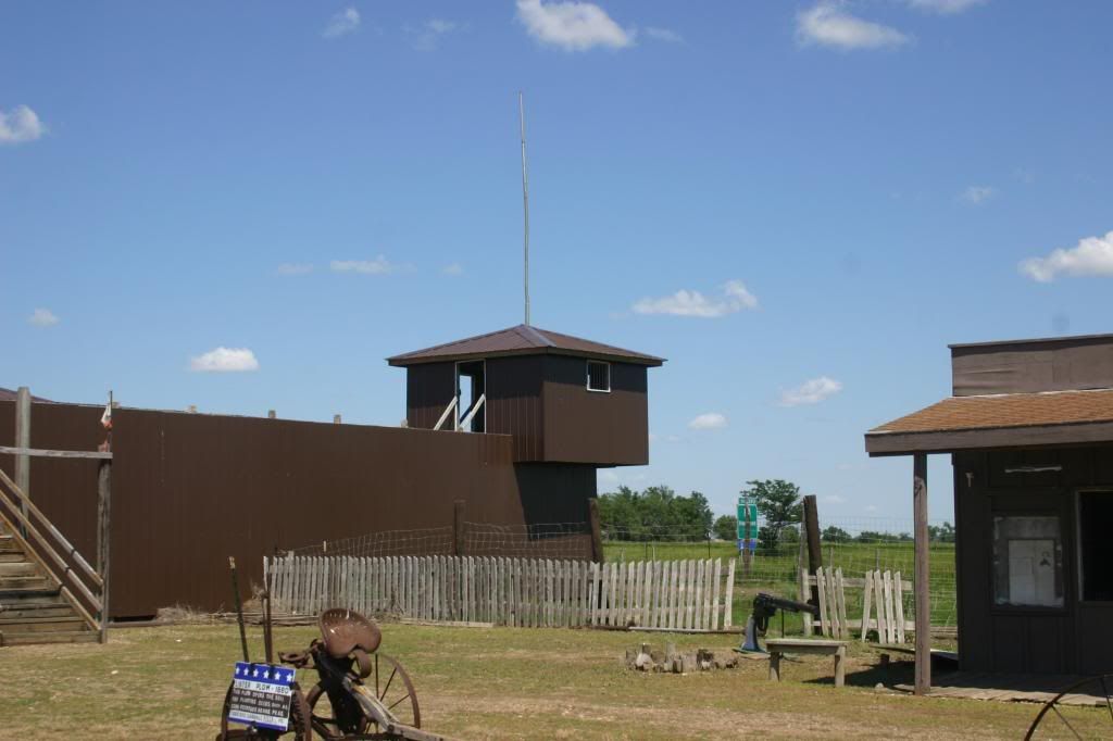 South Dakota Pictures (Sioux Falls, Kadoka hotel, properties, top